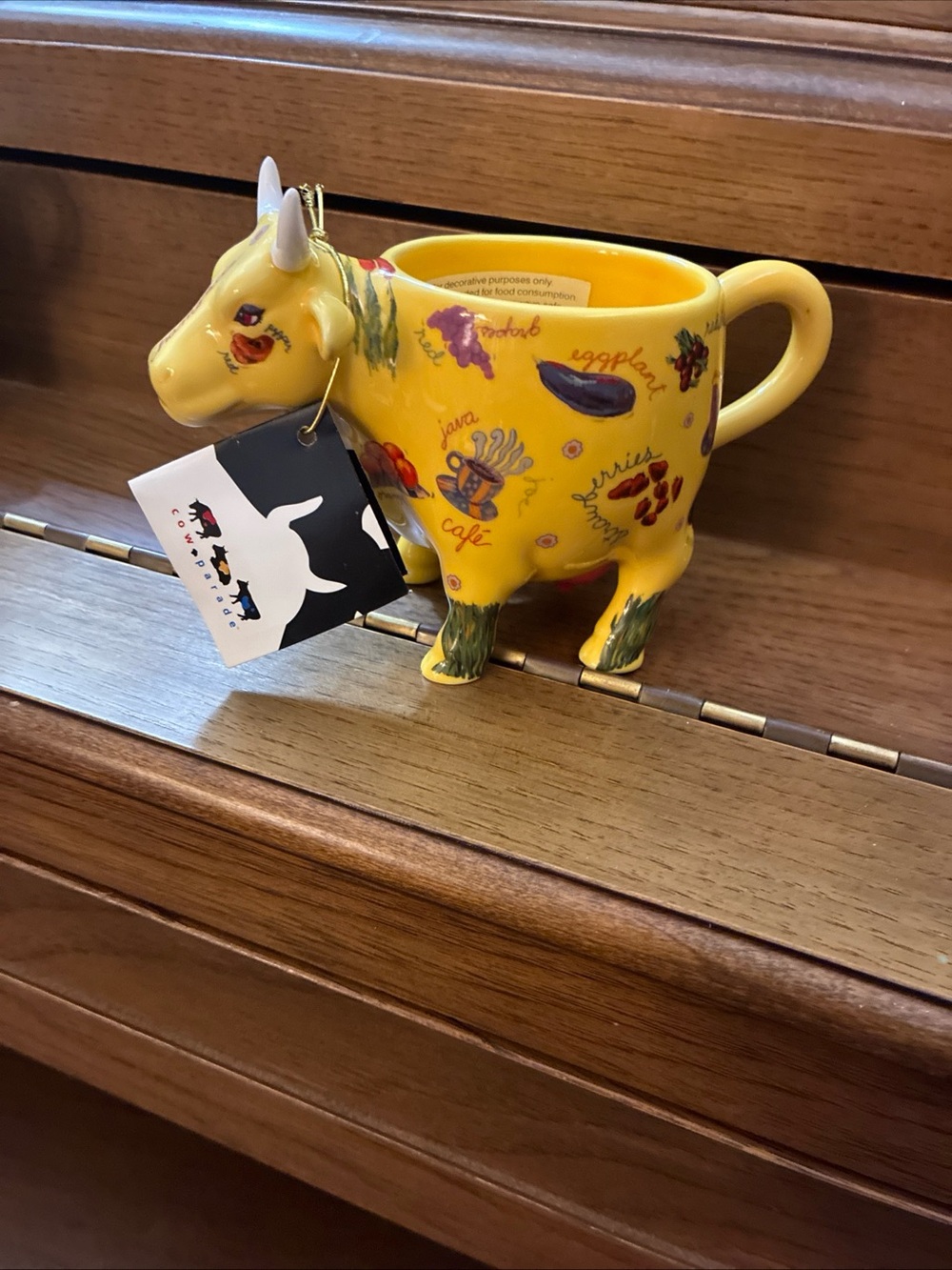 Cow Parade More than Just Meat Mug 7430 Collectable Cup Fruit Vegetables 2002